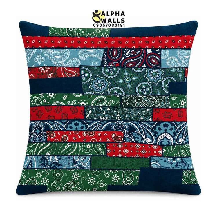 روکش کوسن مخمل طرح پچ‌ورک باندانا سبز و قرمز | Bandana Patchwork
