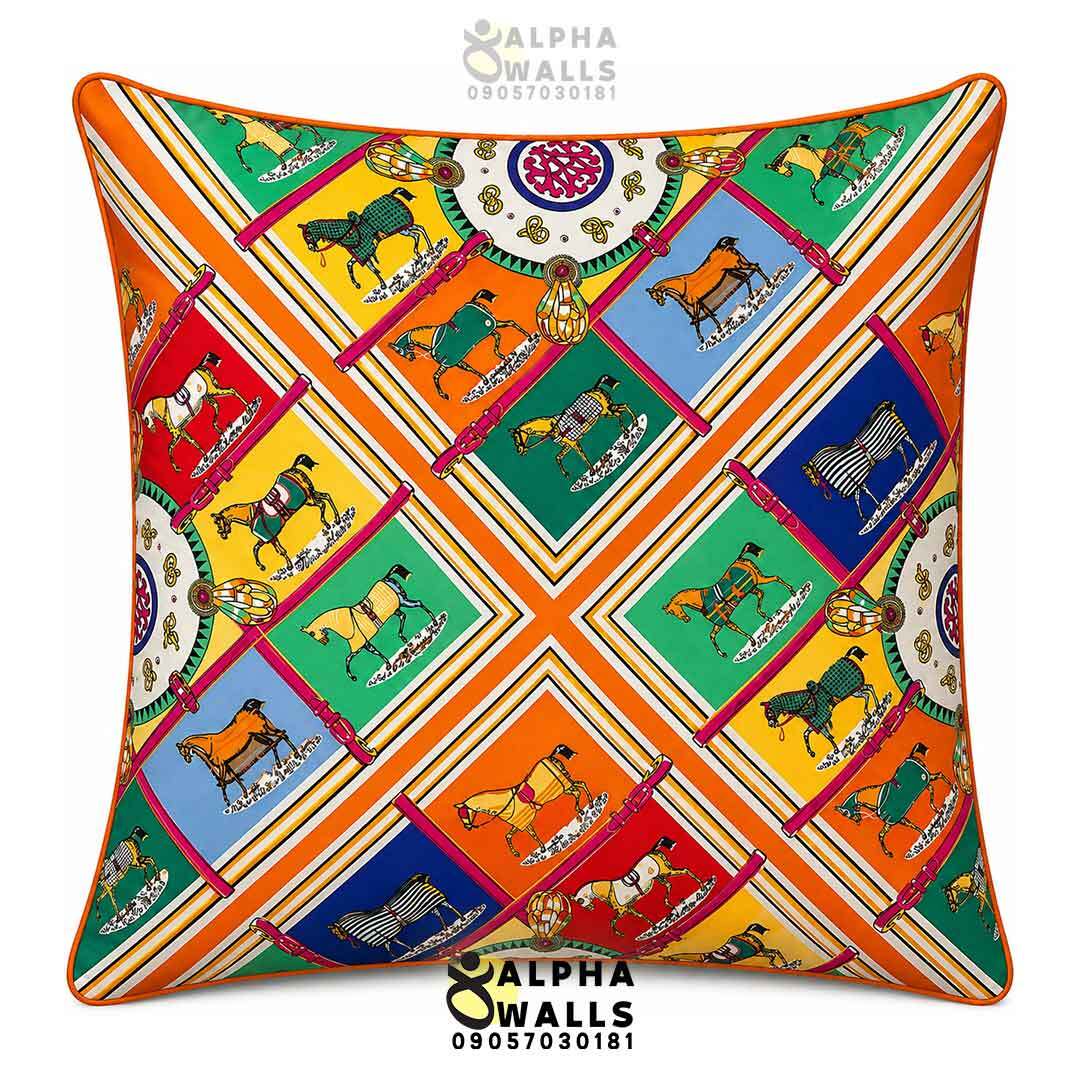  روکش کوسن مخمل طرح اسب‌های رنگارنگ کلاسیک مدل Equestrian Art 