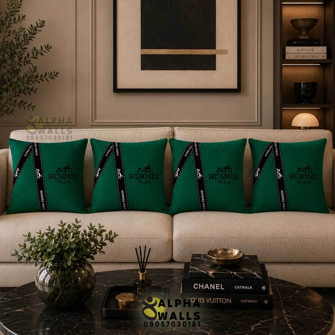  روکش کوسن مخمل سبز زمردی مینیمال مدل Emerald Ribbon 