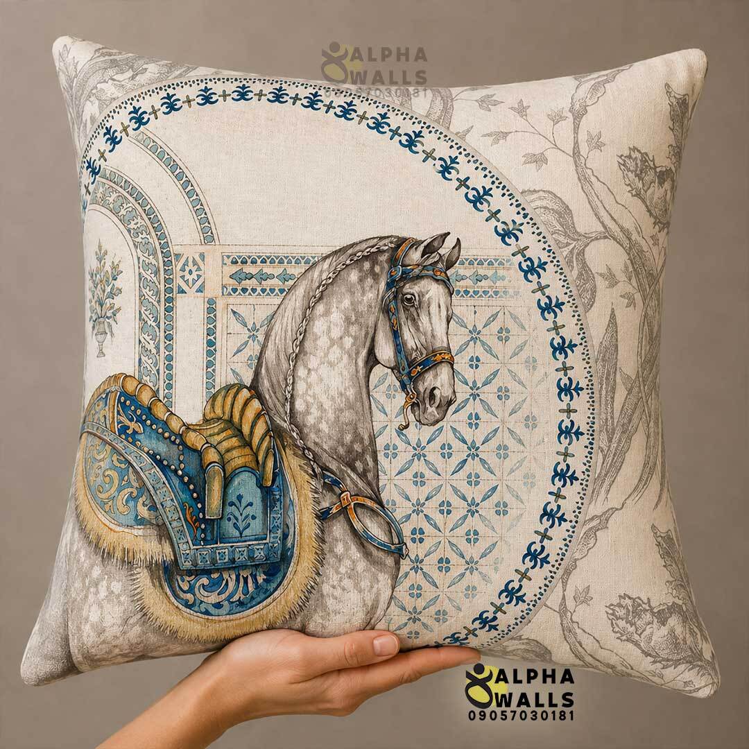  کاور کوسن مخمل طرح اسب سفید و زین آبی Royal Arabian Horse | روکش کوسن کرم کلاسیک 