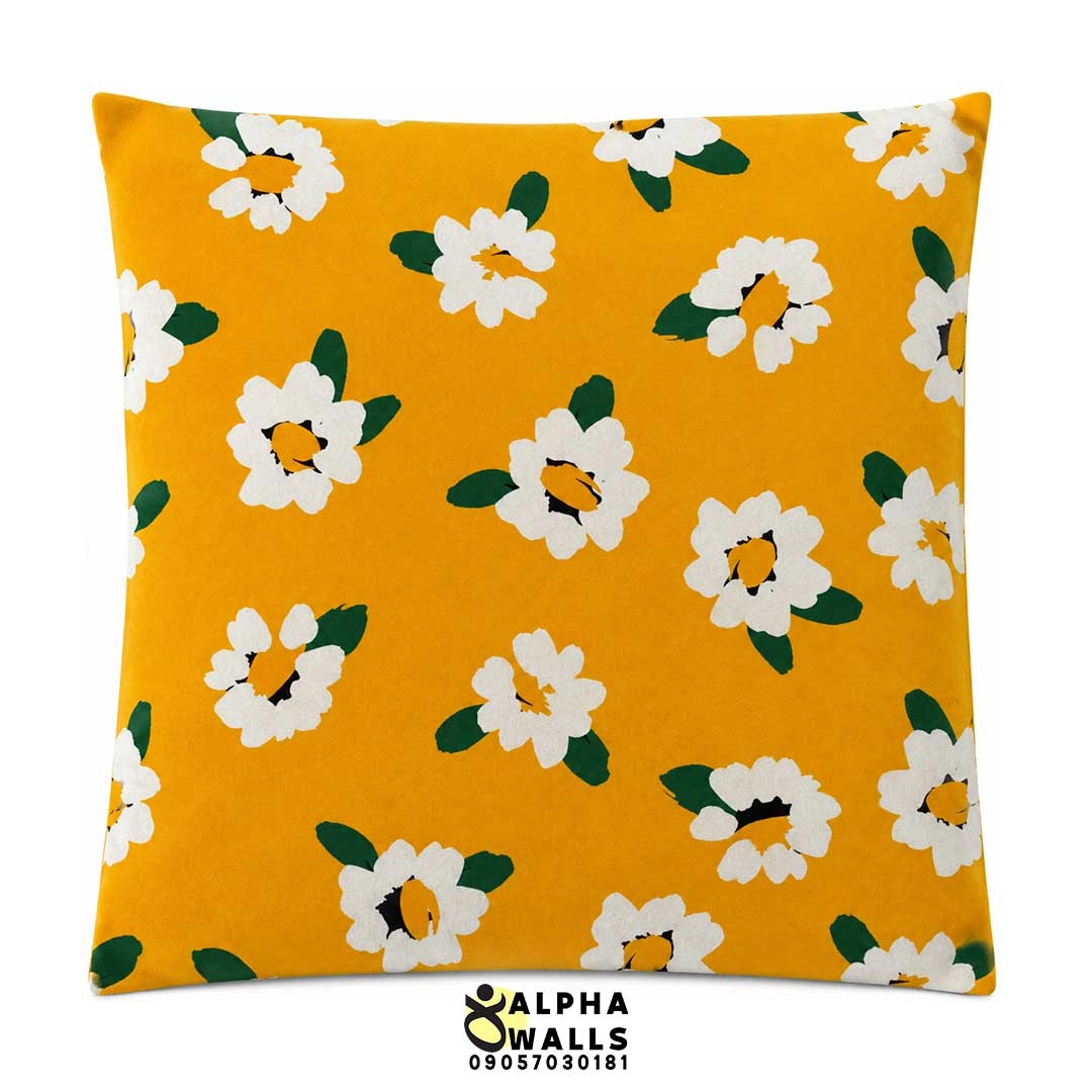 روکش کوسن مخمل طرح گل سفید زمینه زرد مدل Sunny Blossom
