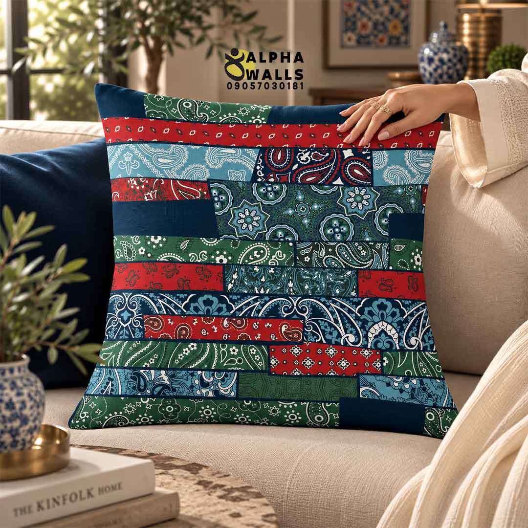 روکش کوسن مخمل طرح پچ‌ورک باندانا سبز و قرمز | Bandana Patchwork 