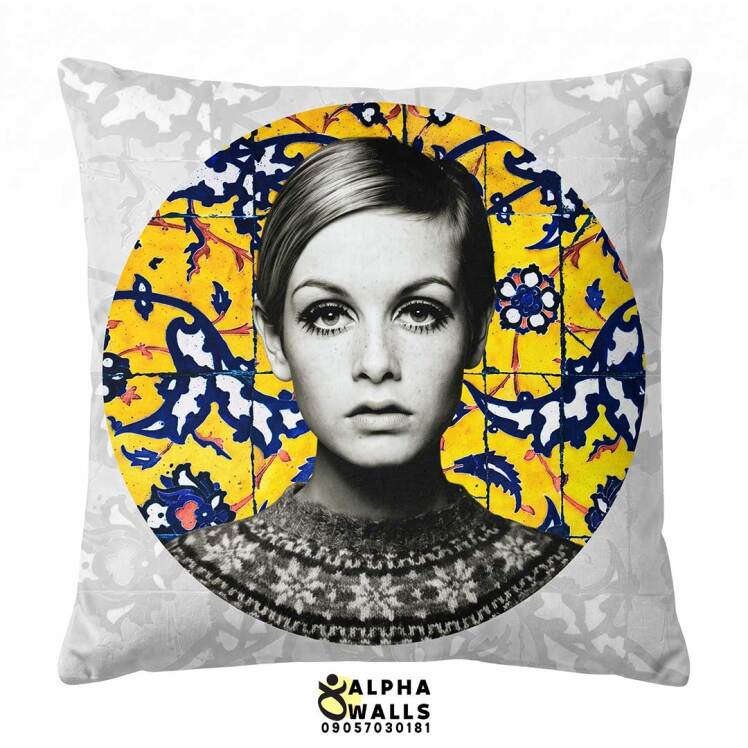 روکش کوسن مخمل طرح پرتره کلاسیک زن و کاشی‌کاری زرد مدل | Twiggy Yellow Tile