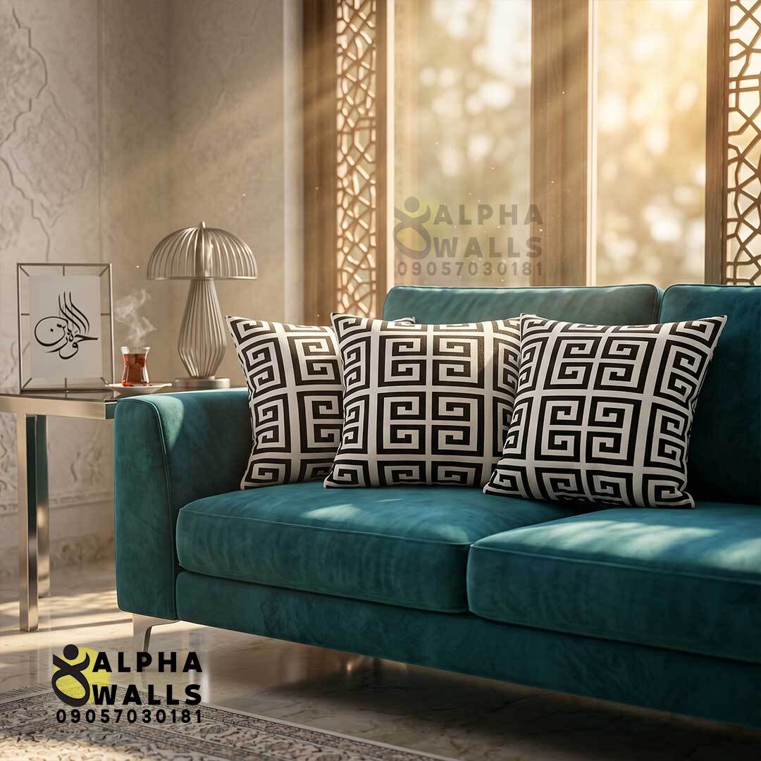 روکش کوسن مخمل طرح هندسی یونانی مشکی سفید مدل Greek Maze