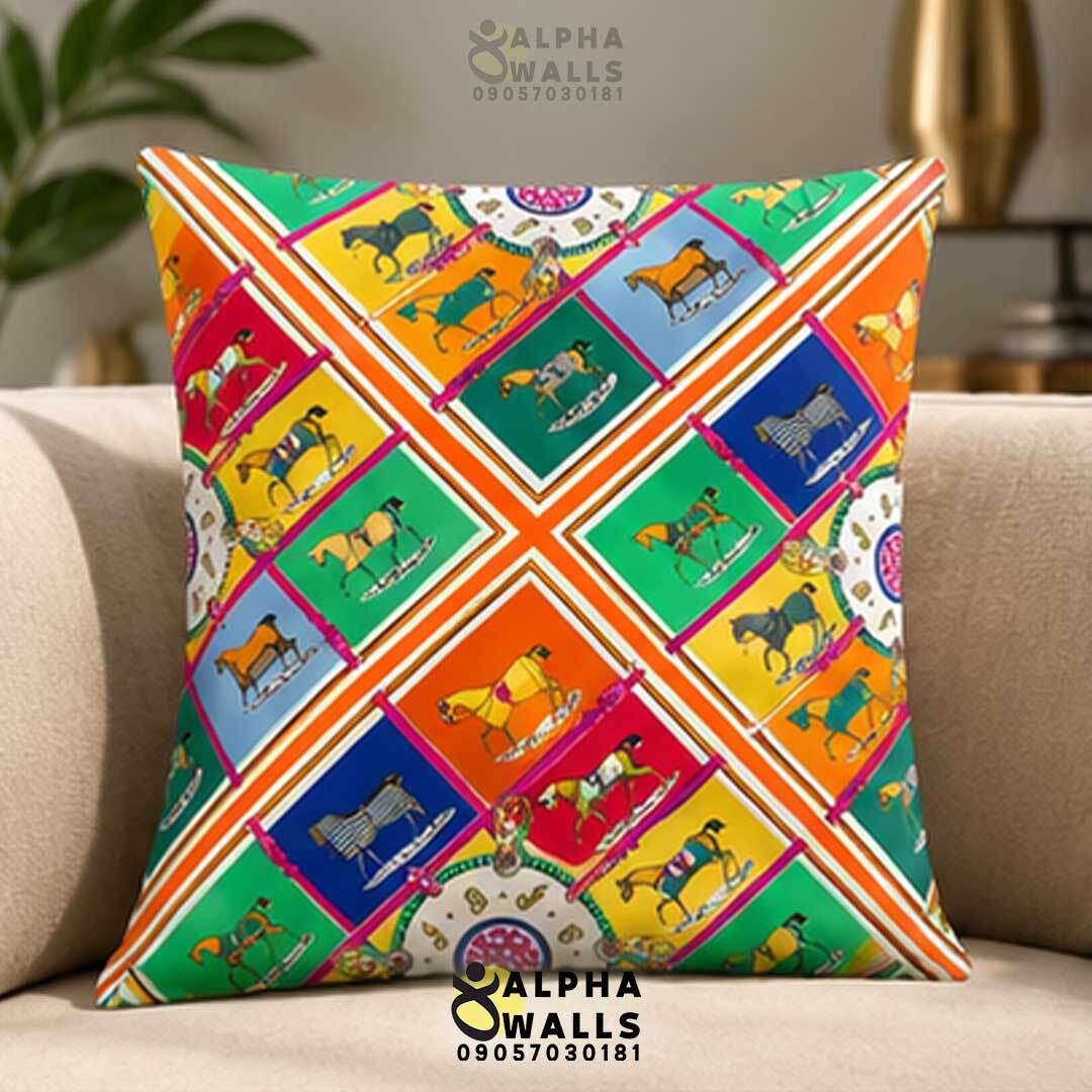  روکش کوسن مخمل طرح اسب‌های رنگارنگ کلاسیک مدل Equestrian Art 