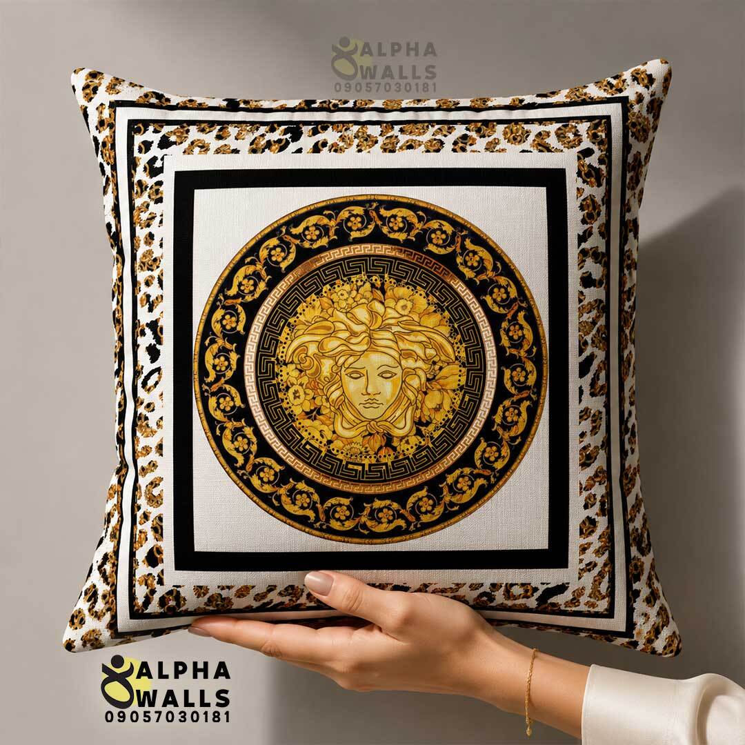 روکش کوسن مخمل طرح مدوسا طلایی با حاشیه پلنگی سفید مدل Golden Medusa