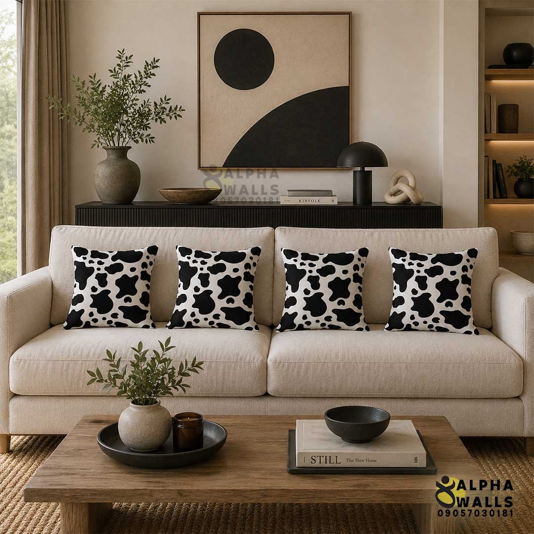  روکش کوسن مخمل طرح پوست گاوی سیاه سفید مدل Cowhide Mono 