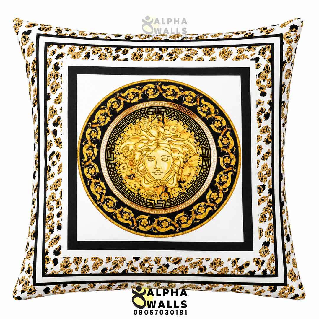 روکش کوسن مخمل طرح مدوسا طلایی با حاشیه پلنگی سفید مدل Golden Medusa