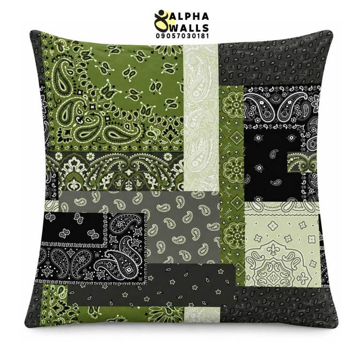 روکش کوسن مخمل طرح باندانا پچ‌ورک سبز و مشکی | Bandana Patchwork