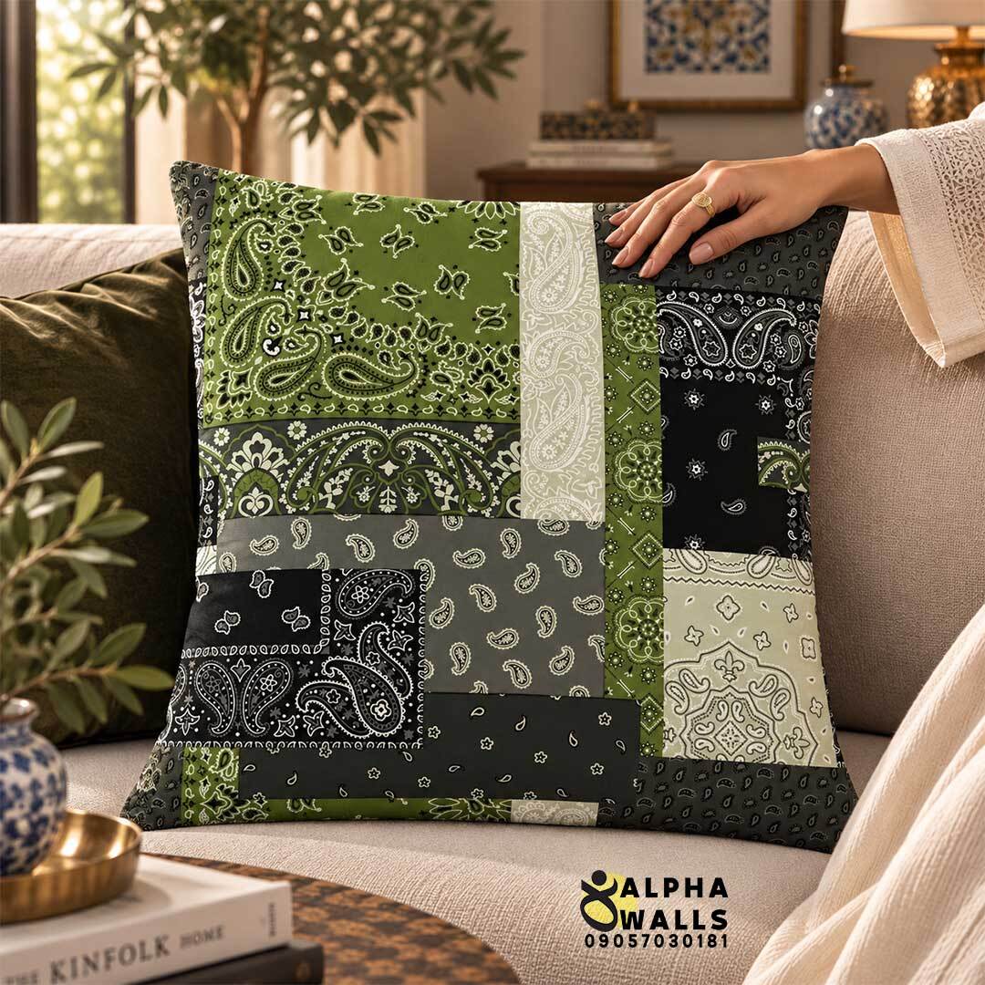  روکش کوسن مخمل طرح باندانا پچ‌ورک سبز و مشکی | Bandana Patchwork 