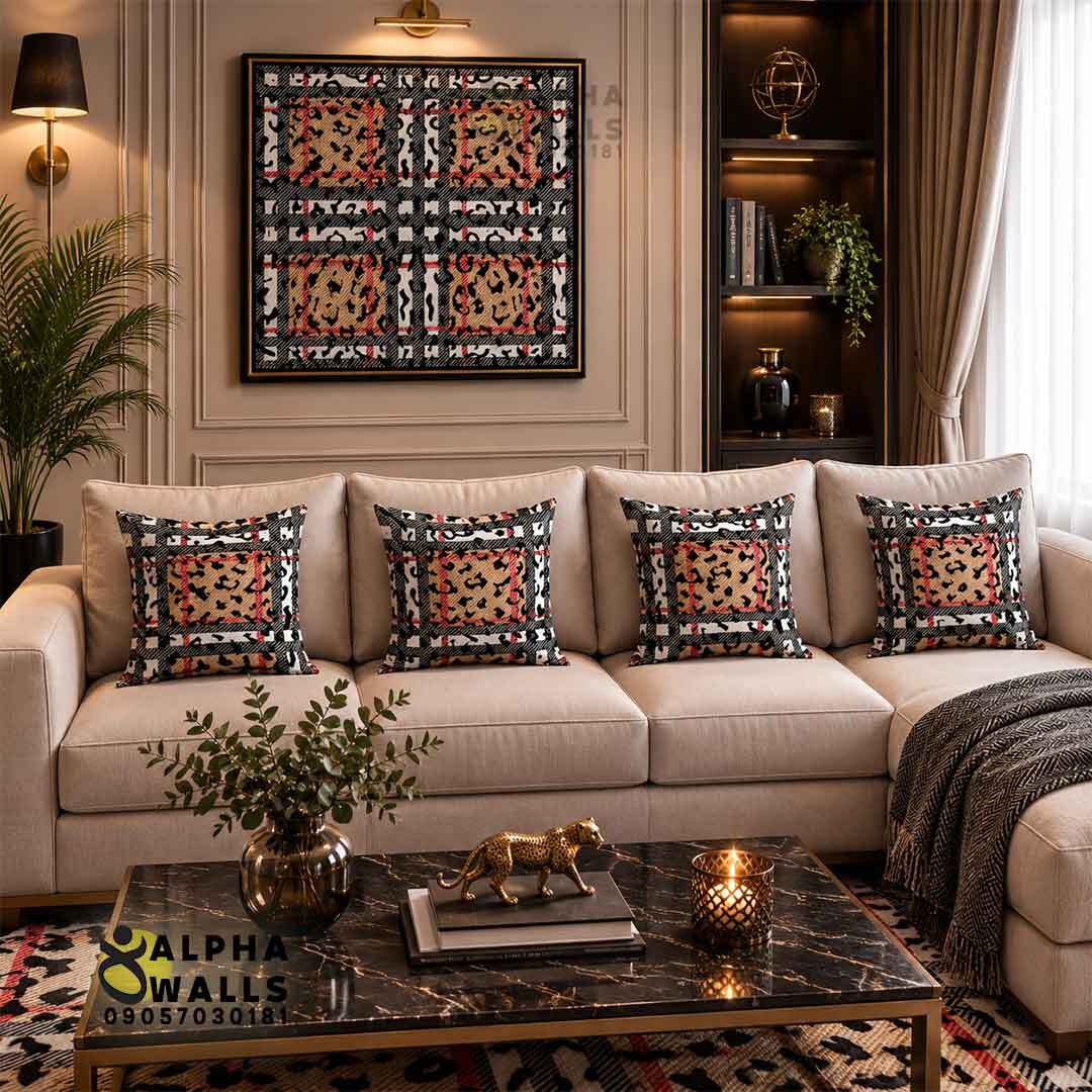 روکش کوسن مخمل طرح چهارخانه پلنگی مشکی و کرم مدل Wild Check