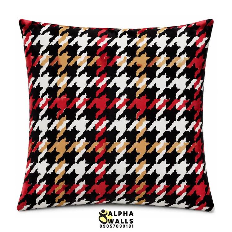 روکش کوسن مخمل طرح پیچازی قرمز مشکی مدل Scarlet Houndstooth