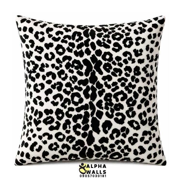روکش کوسن مخمل طرح پلنگی سیاه و سفید مدل Mono Leopard